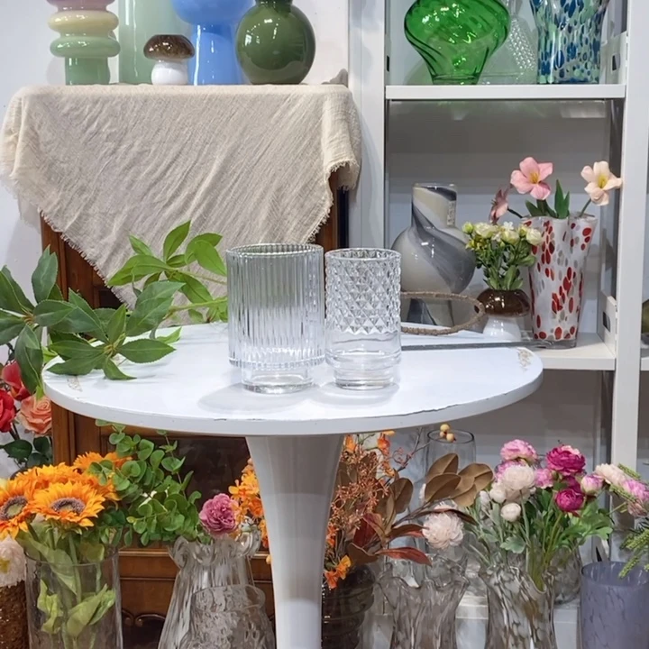 一对微瑕收纳筒花瓶