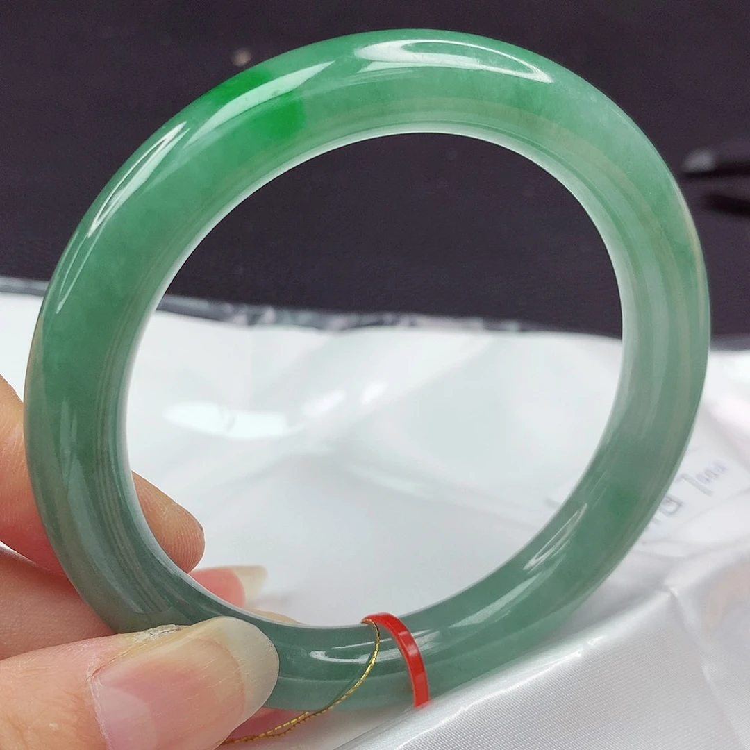 翡翠手镯未镶嵌61圆392