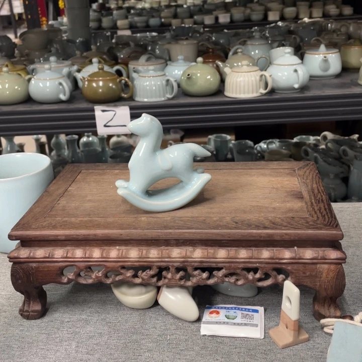 摆件天青釉遥遥马