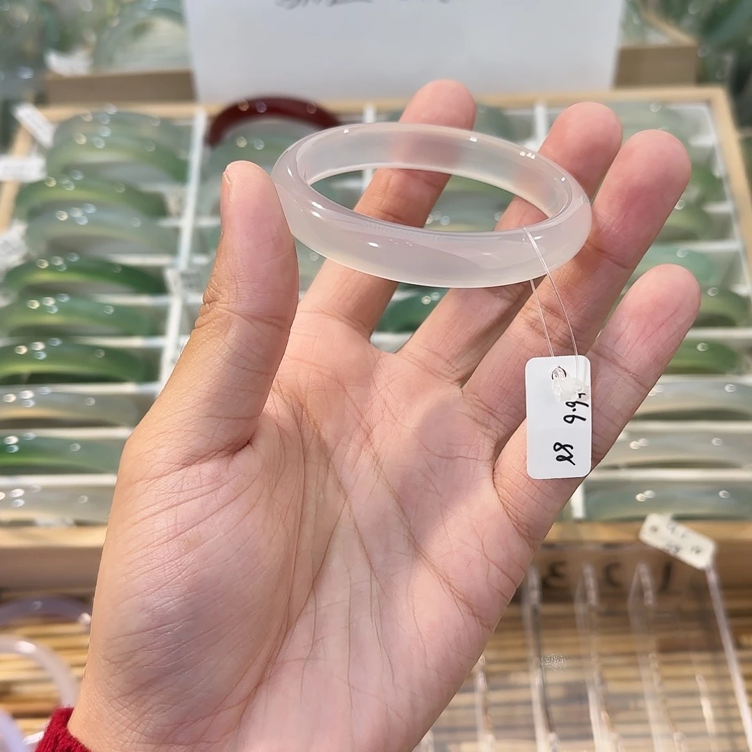 玛瑙/玉髓未镶嵌手镯圈口56.6