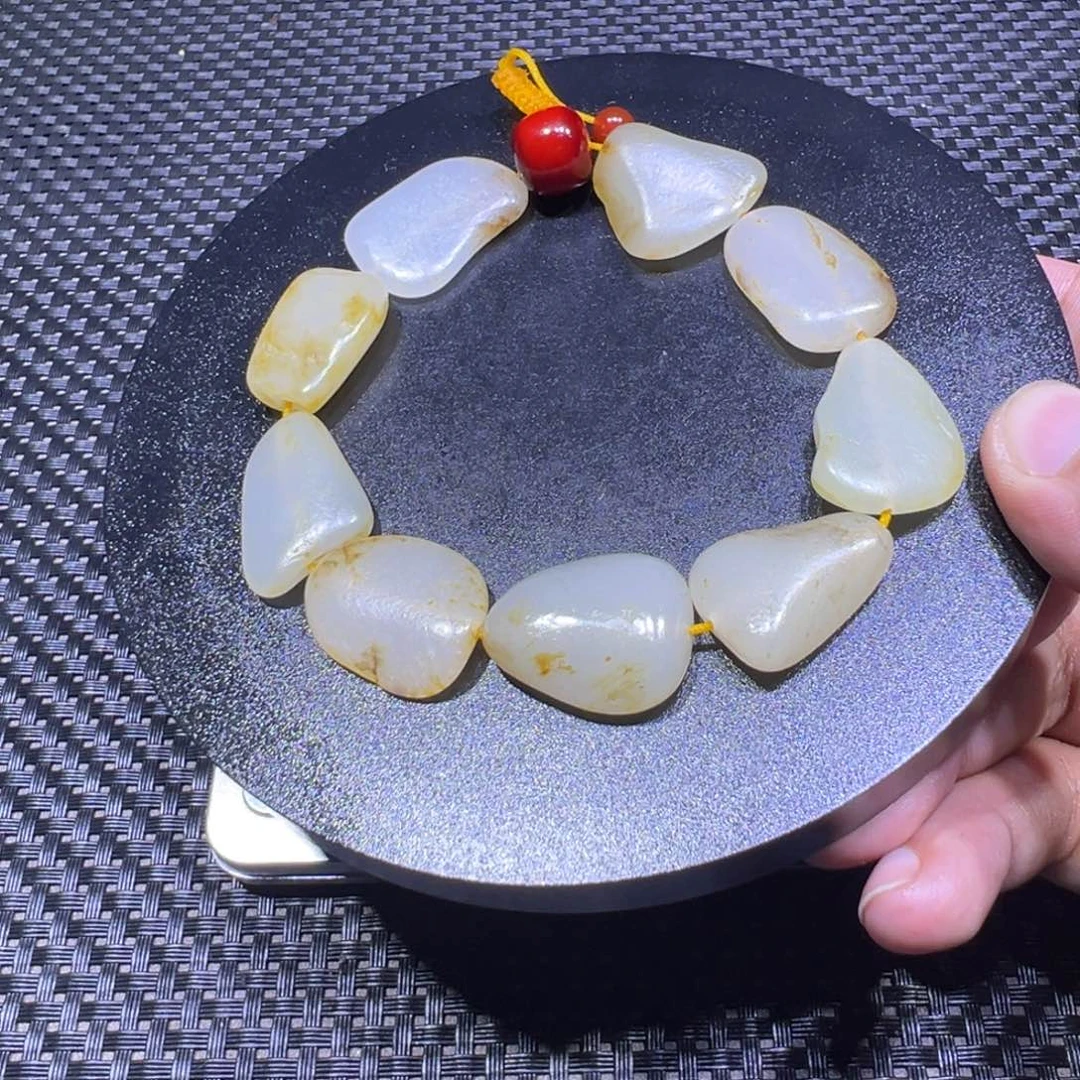 吊坠(不含链)未镶嵌和田玉（子料）42