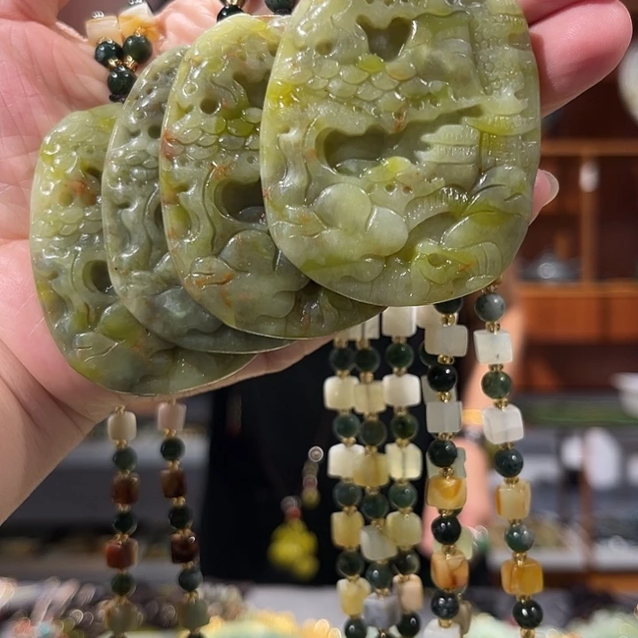 未镶嵌岫玉毛衣链