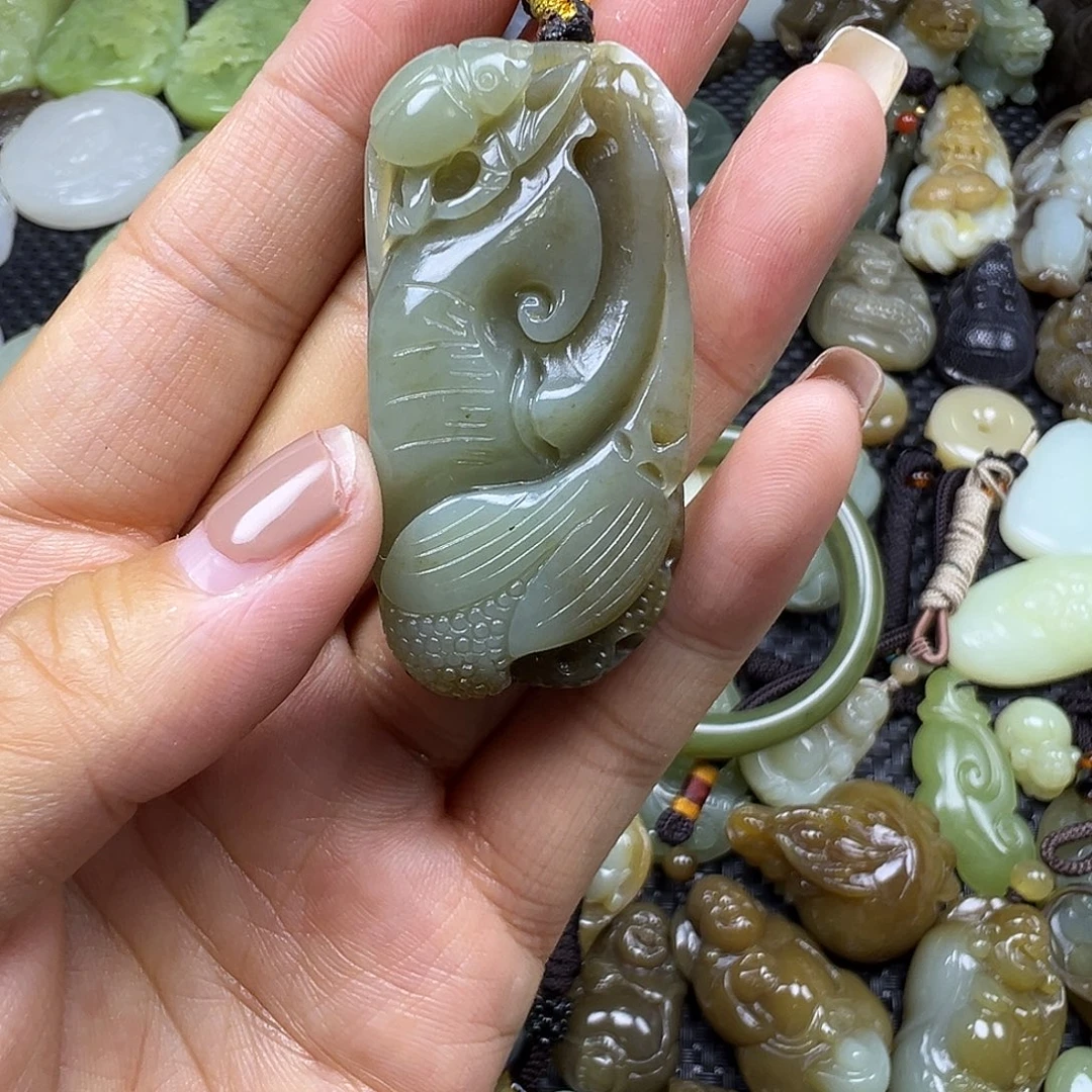 和田玉未镶嵌颈饰原皮福利，卡50