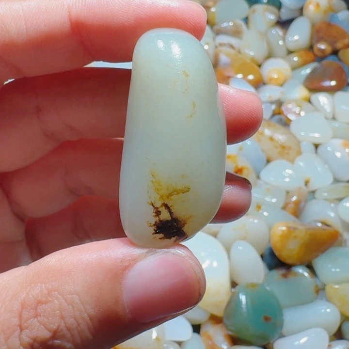 和田玉未镶嵌挂件20克