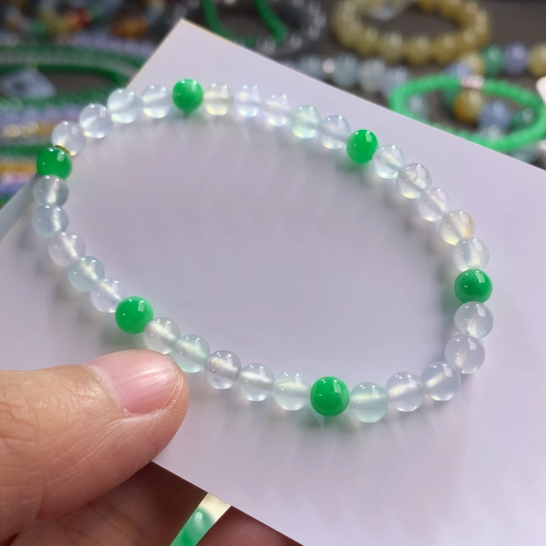 翡翠手链未镶嵌卡5