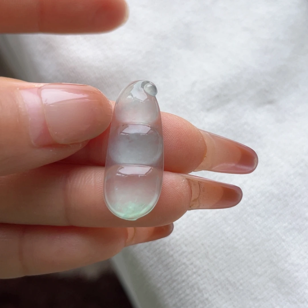 翡翠颈饰未镶嵌冰豆子