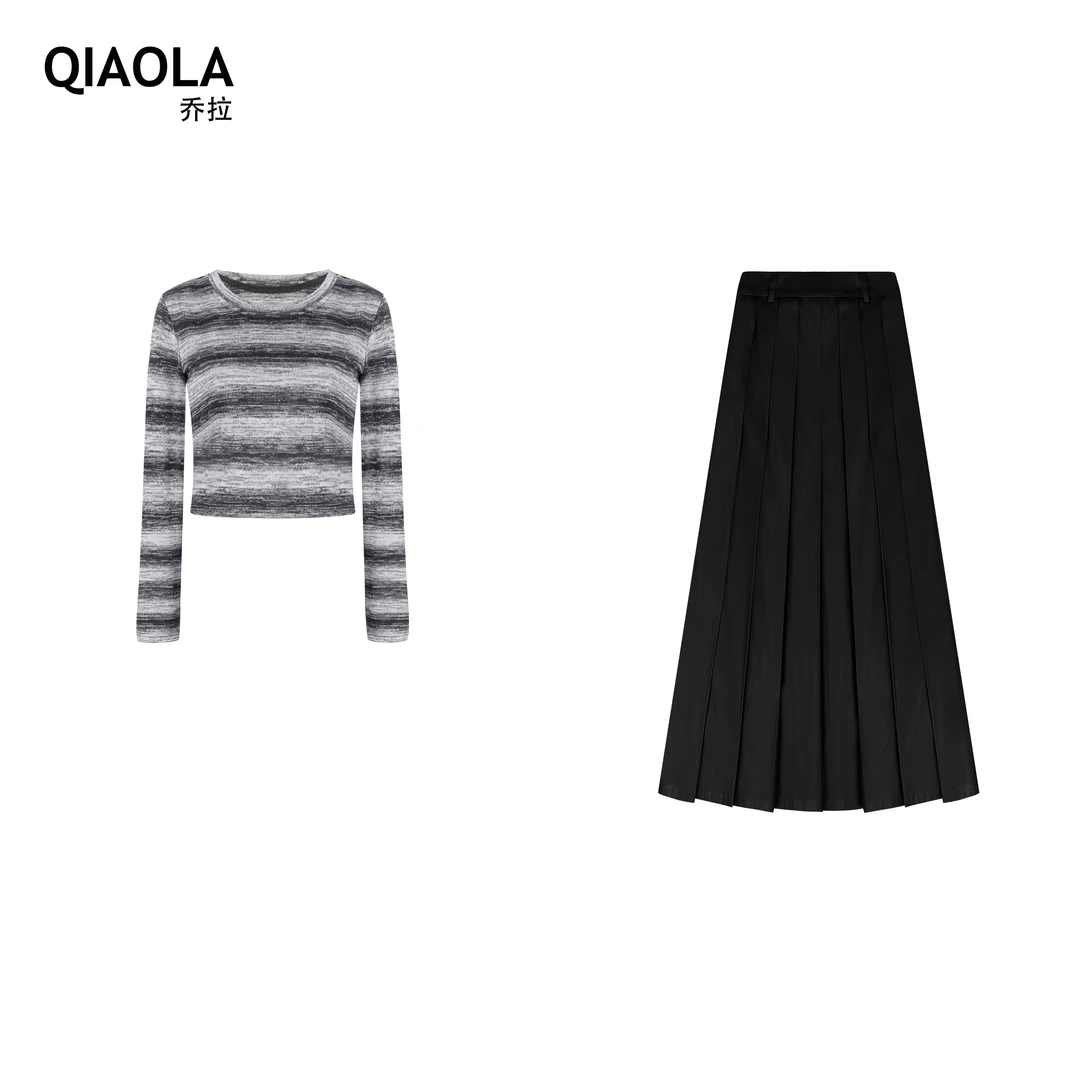 QIAOLA/乔拉【温柔定格】小众设计秋款条纹针织百褶PU圆领套装预售