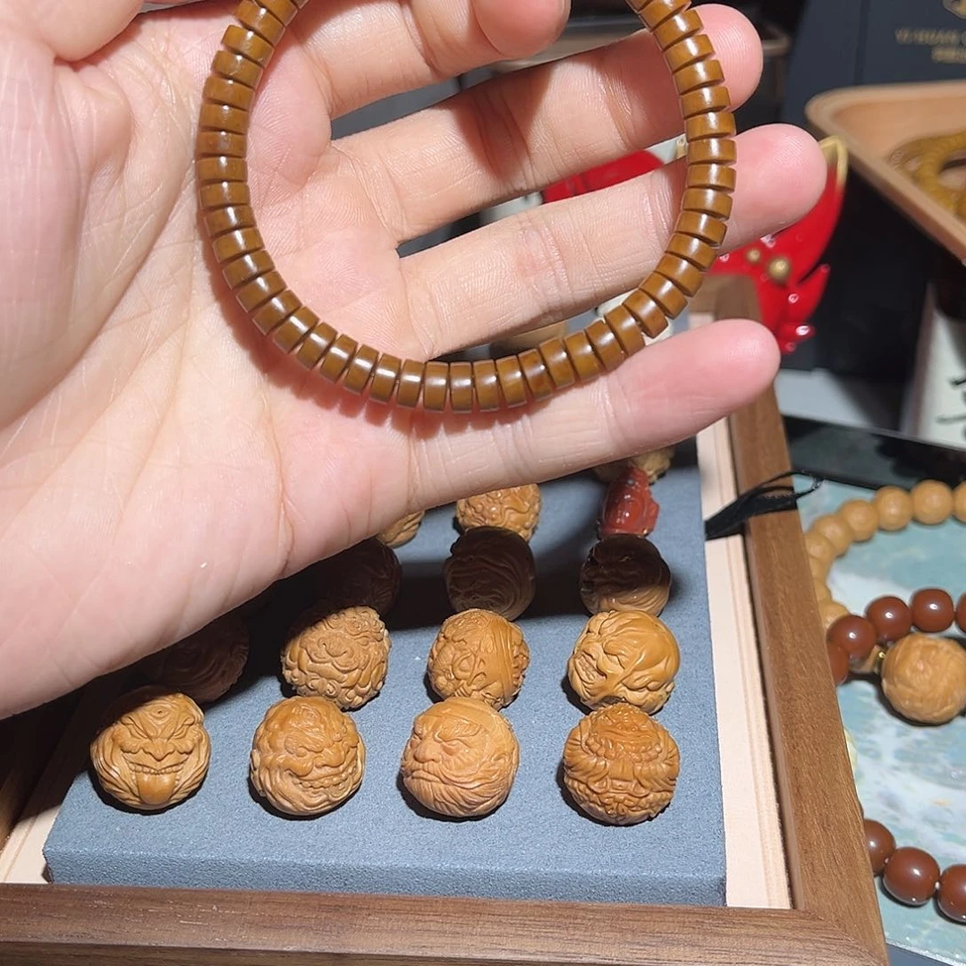 猴头核桃手串少棕药片紫金鼠