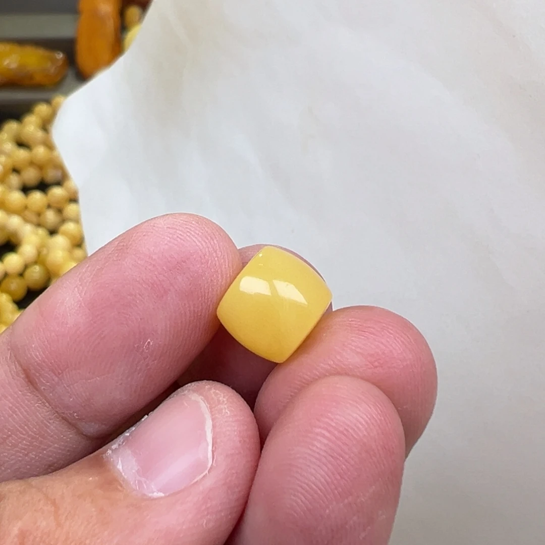 梓***哥蜜蜡未镶嵌裸石10加