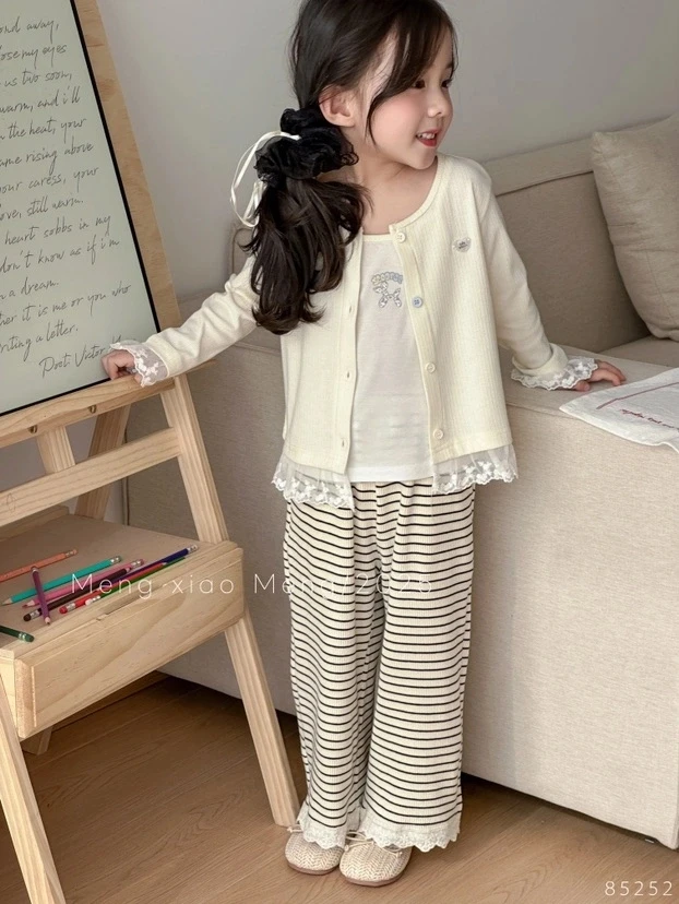 【BaoBao】春款女童韩版开衫三件套85252