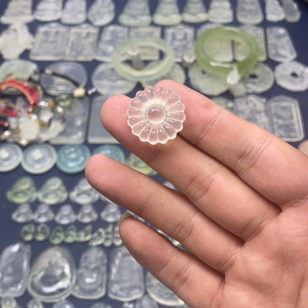 岫玉未镶嵌多样性随机发一