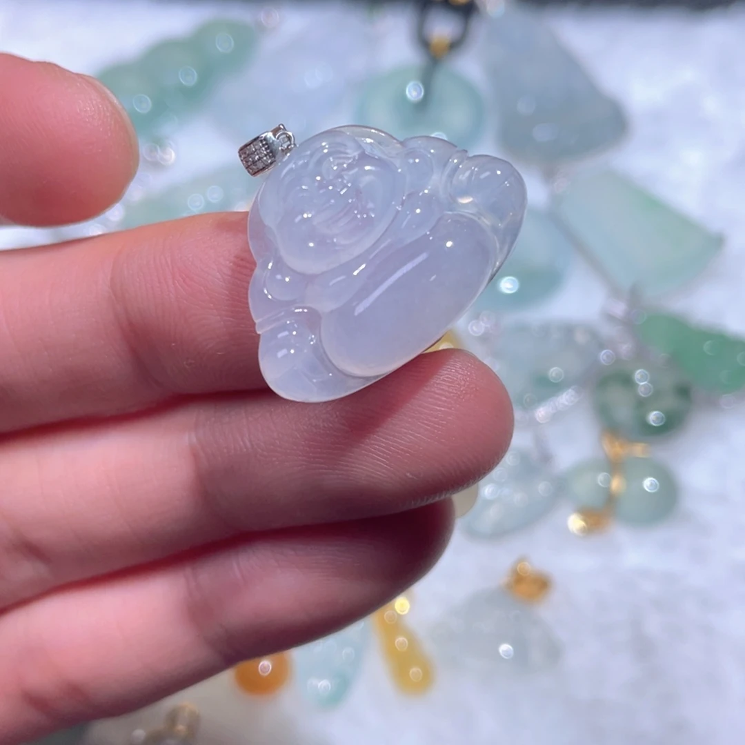 翡翠18K金镶嵌颈饰翡翠