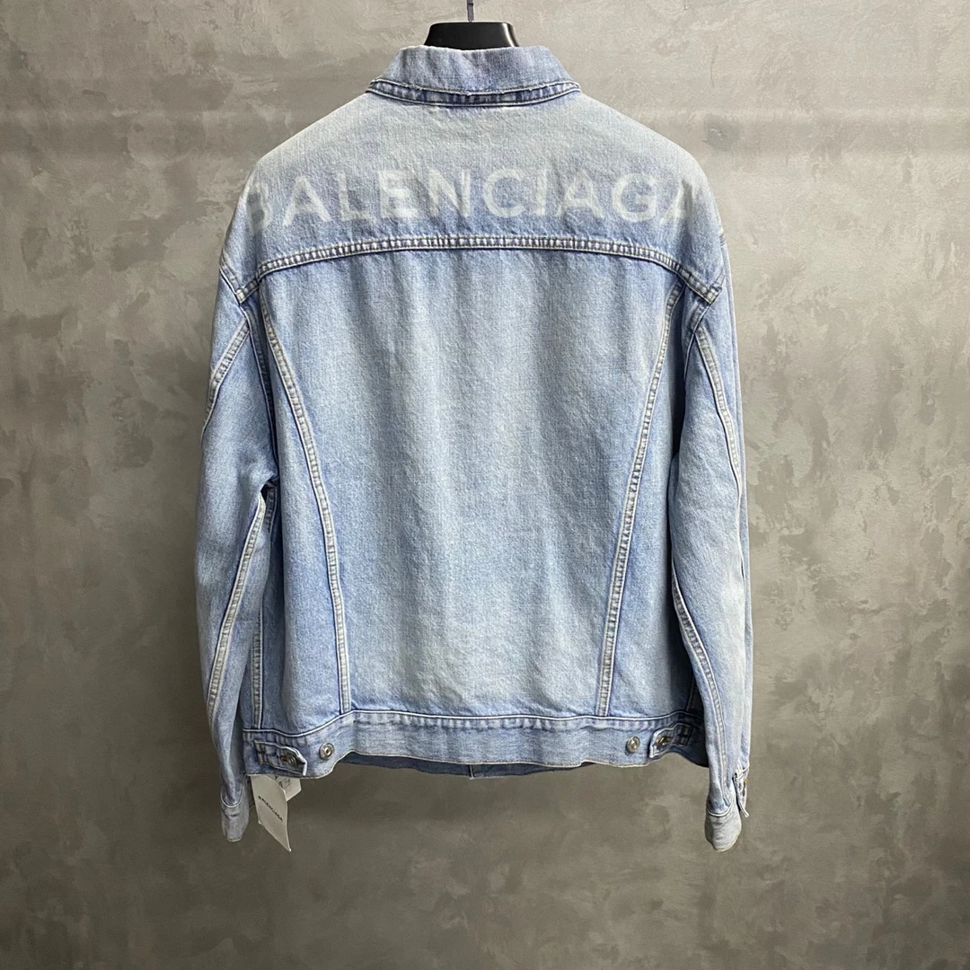 未使用 Balenciaga/巴黎世家 浅蓝背后牛仔夹克44/