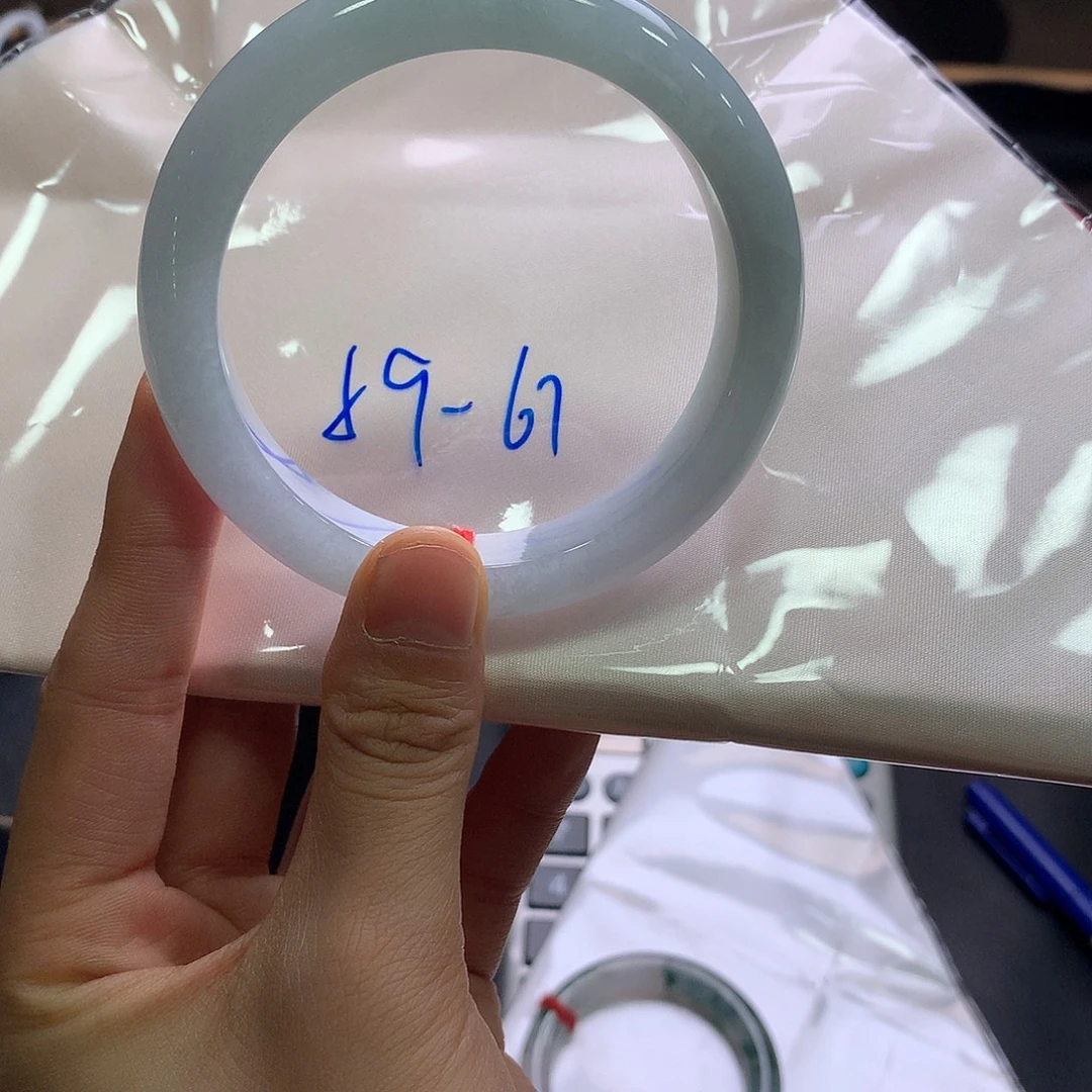 翡翠未镶嵌手镯翡翠