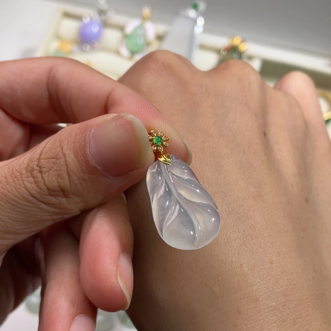 颈饰18K金镶嵌翡翠叶子019