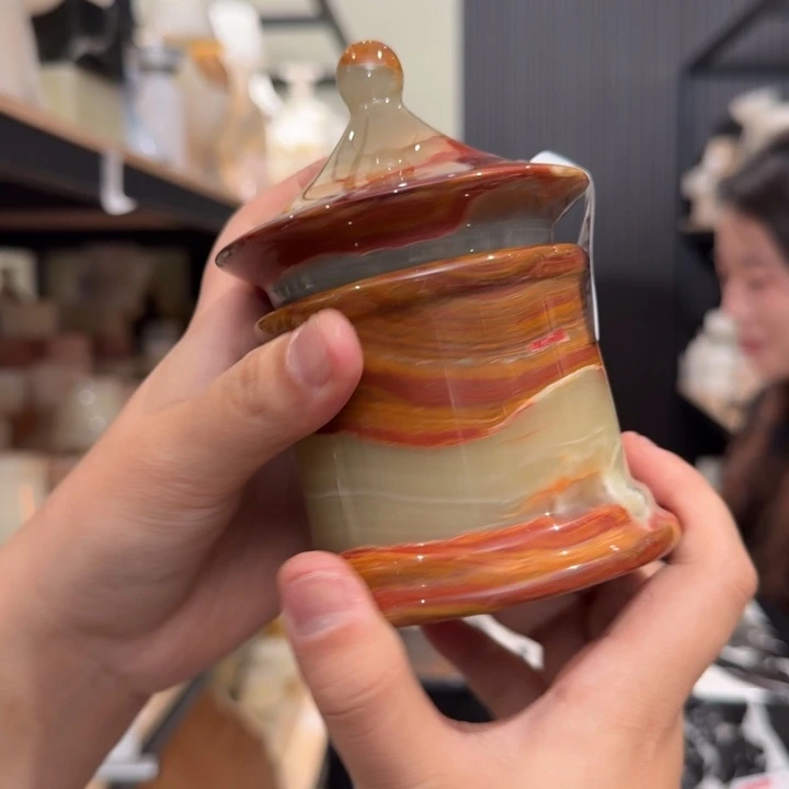 大理石R91。 心。