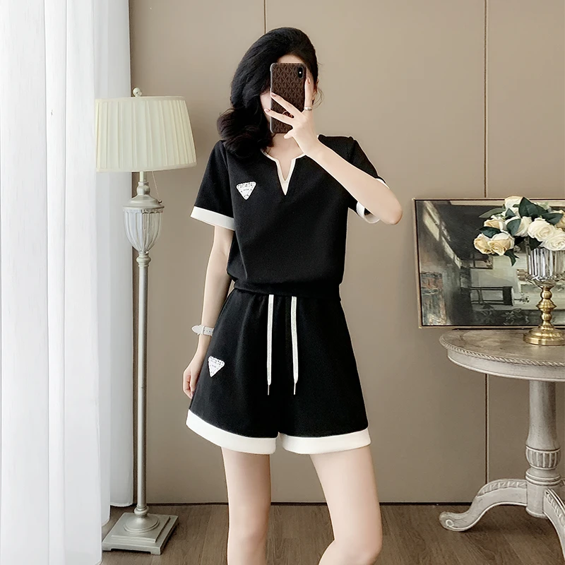 小个子穿搭一整套俏皮活泼跑步运动休闲时尚短袖短裤两件套装女夏