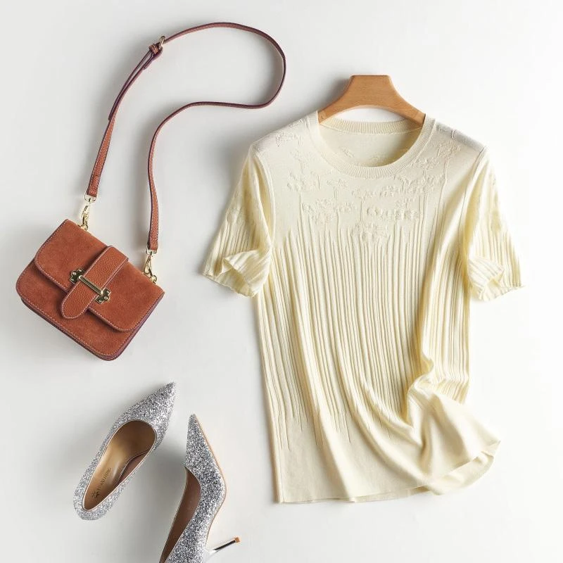 E家同款圆领雕花短袖百搭气质气质薄款80354