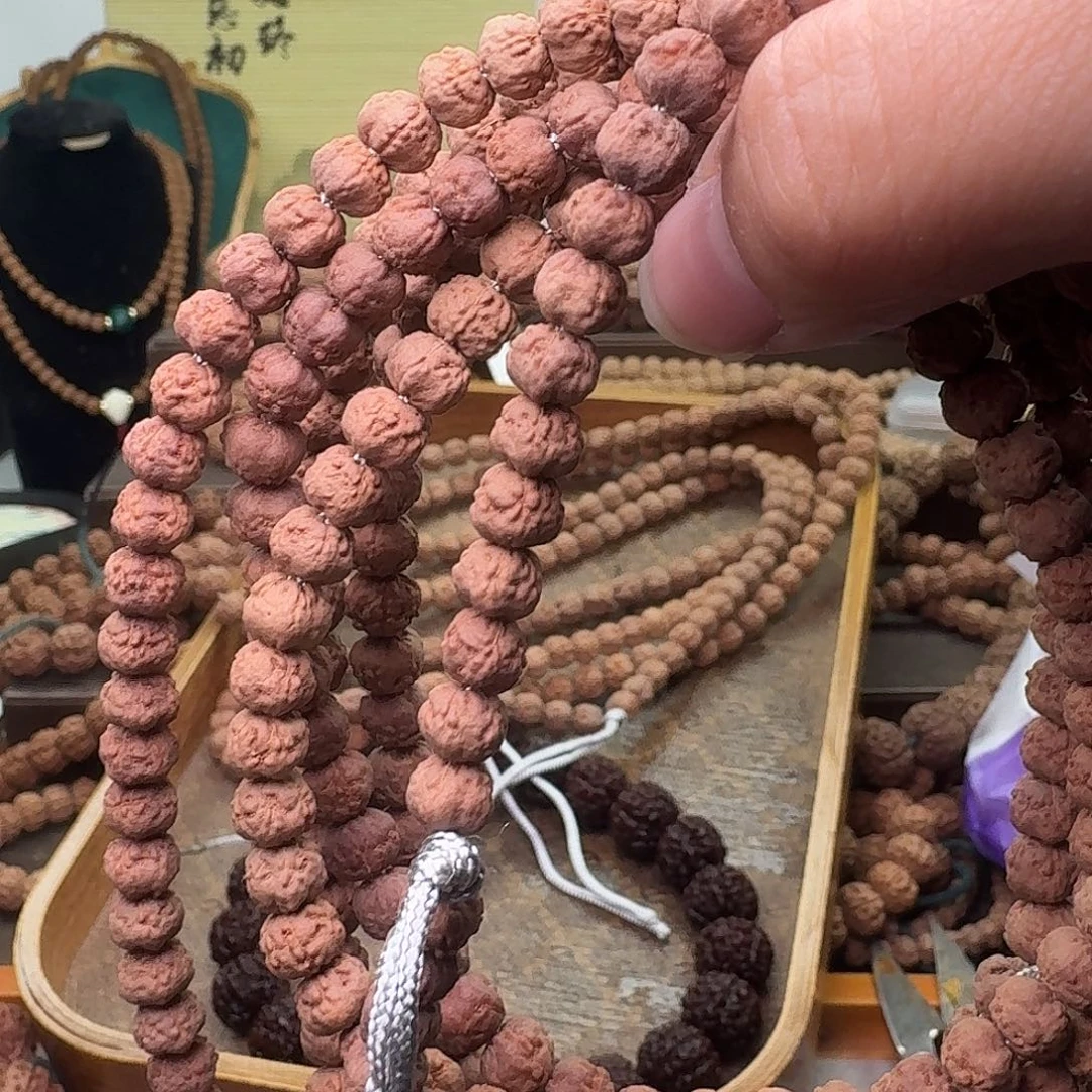 金刚菩提吊坠?***英3条108黄身佛手瑕疵