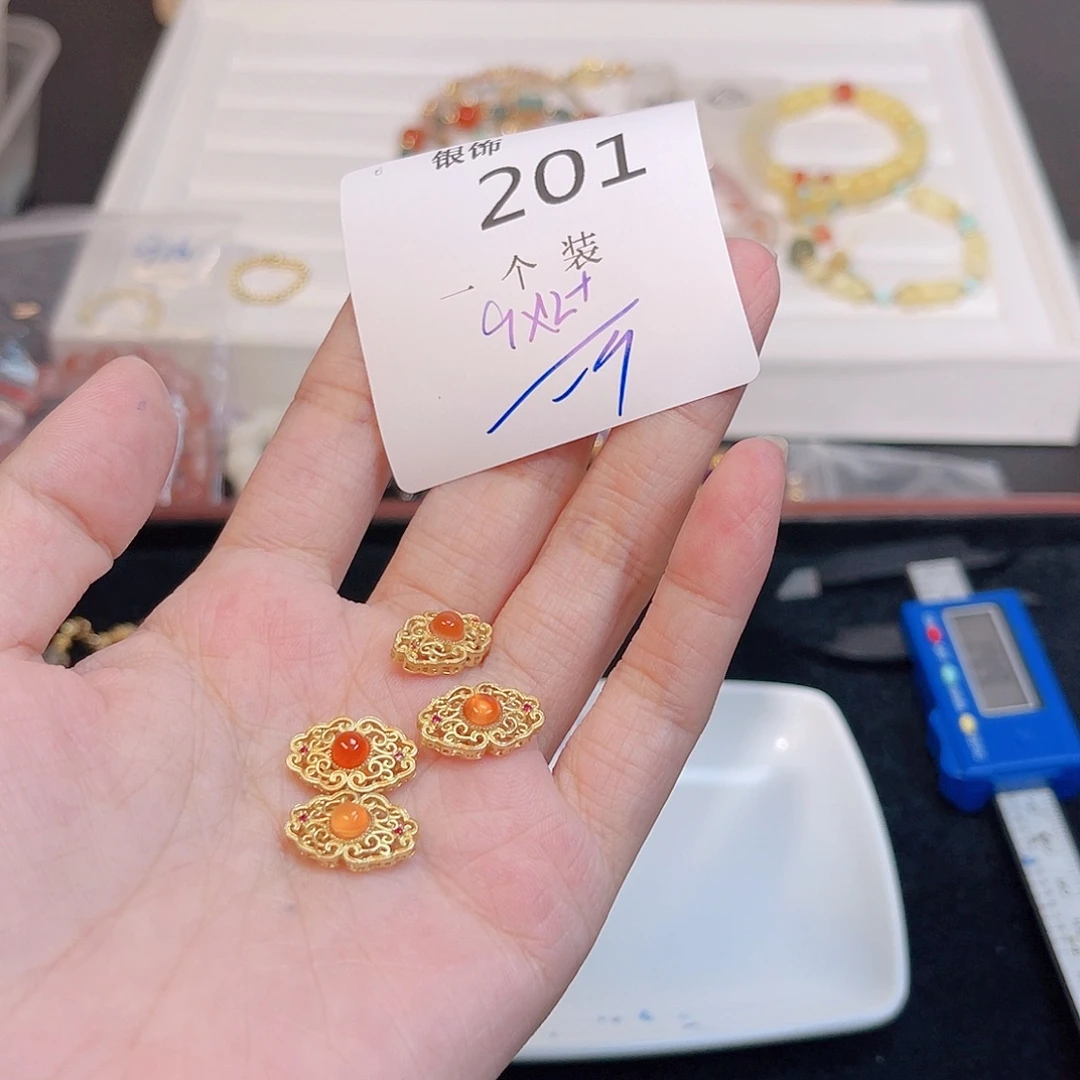 水晶珠宝半成品未镶嵌201 。