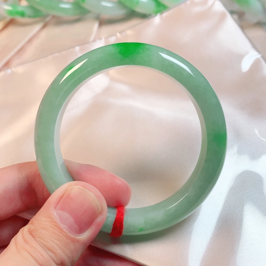 翡翠手镯未镶嵌翡翠手镯1411