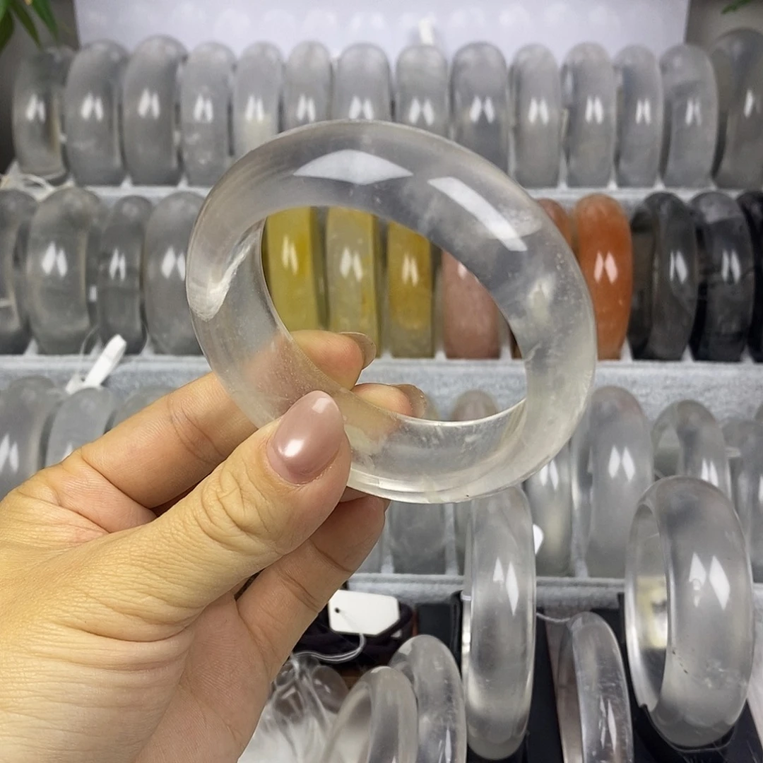 i****石英质玉未镶嵌手镯56.3白冰刚轮胎飘云朵不退不换