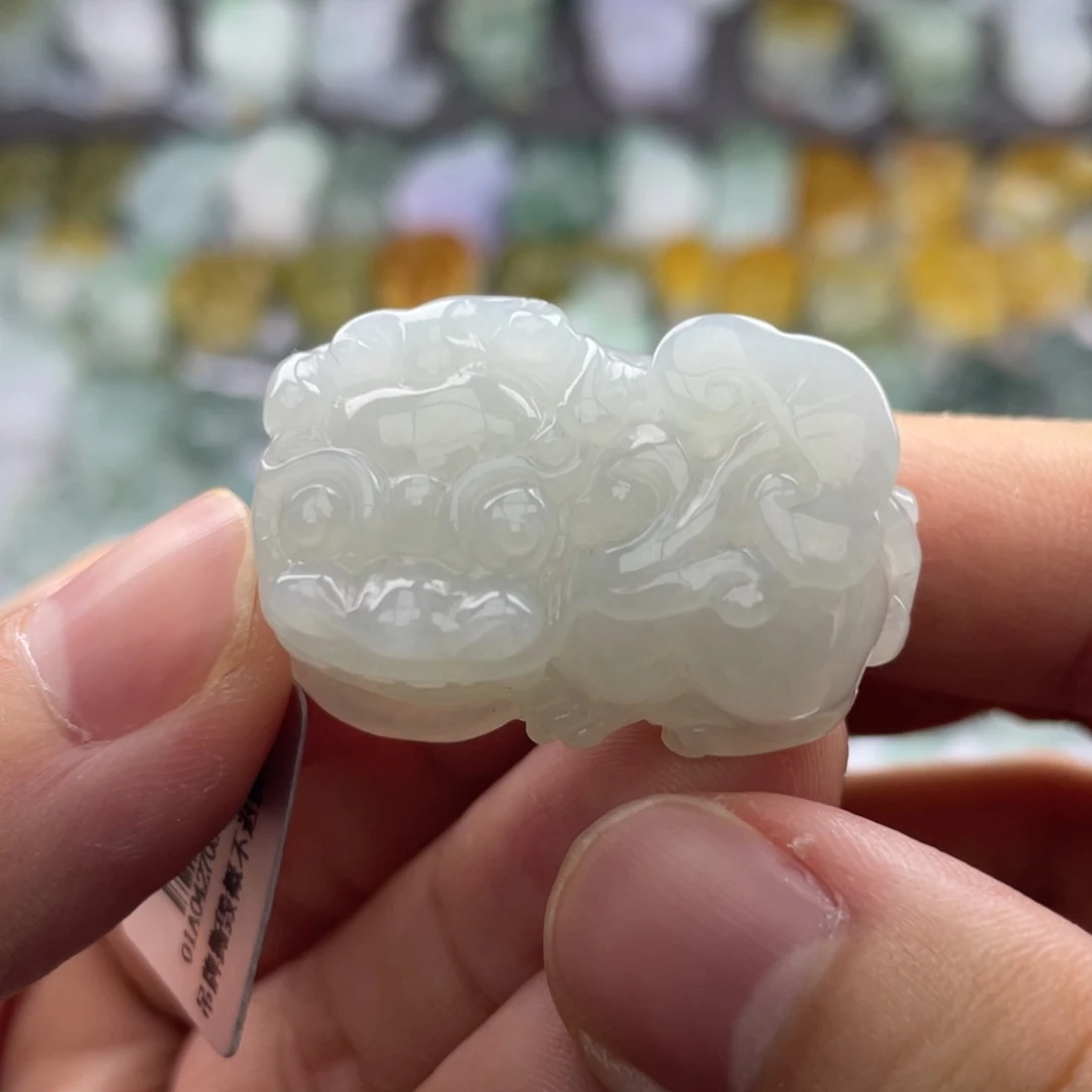 翡翠未镶嵌颈饰貔貅3