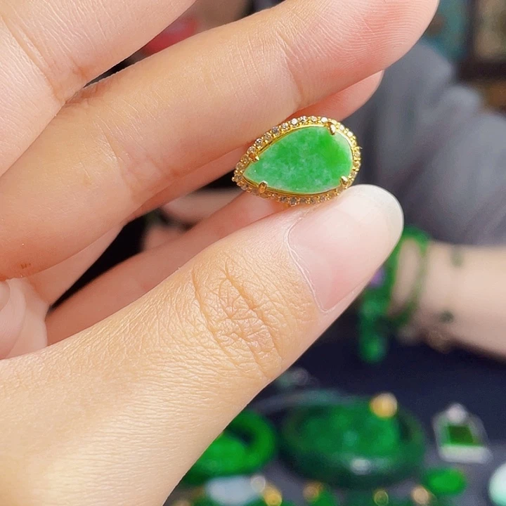 翡翠银S925镶嵌颈饰多样性