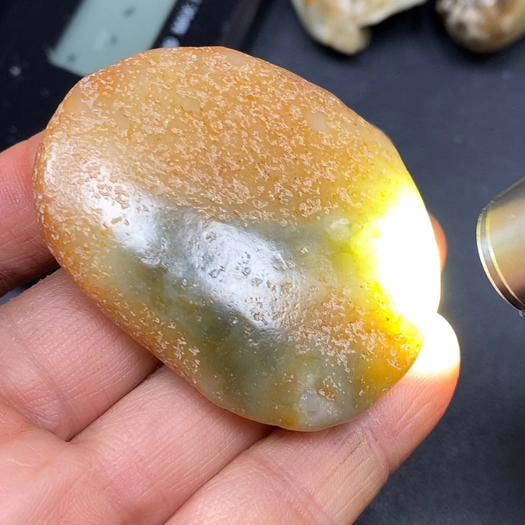 和田玉未镶嵌珠宝奇石