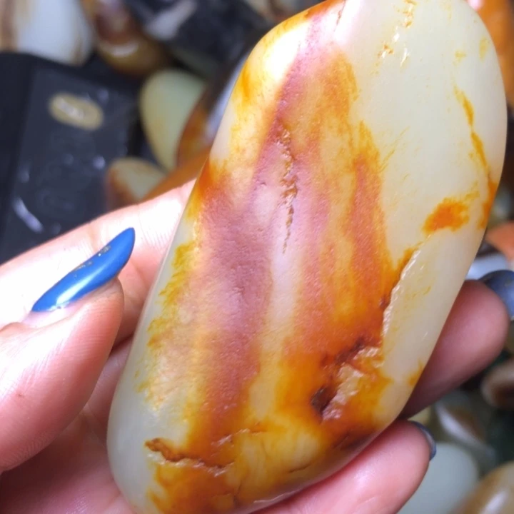 和田玉未镶嵌珠宝奇石