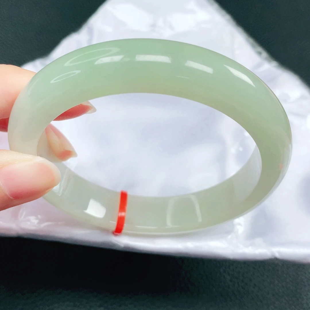 翡翠未镶嵌手镯61圈