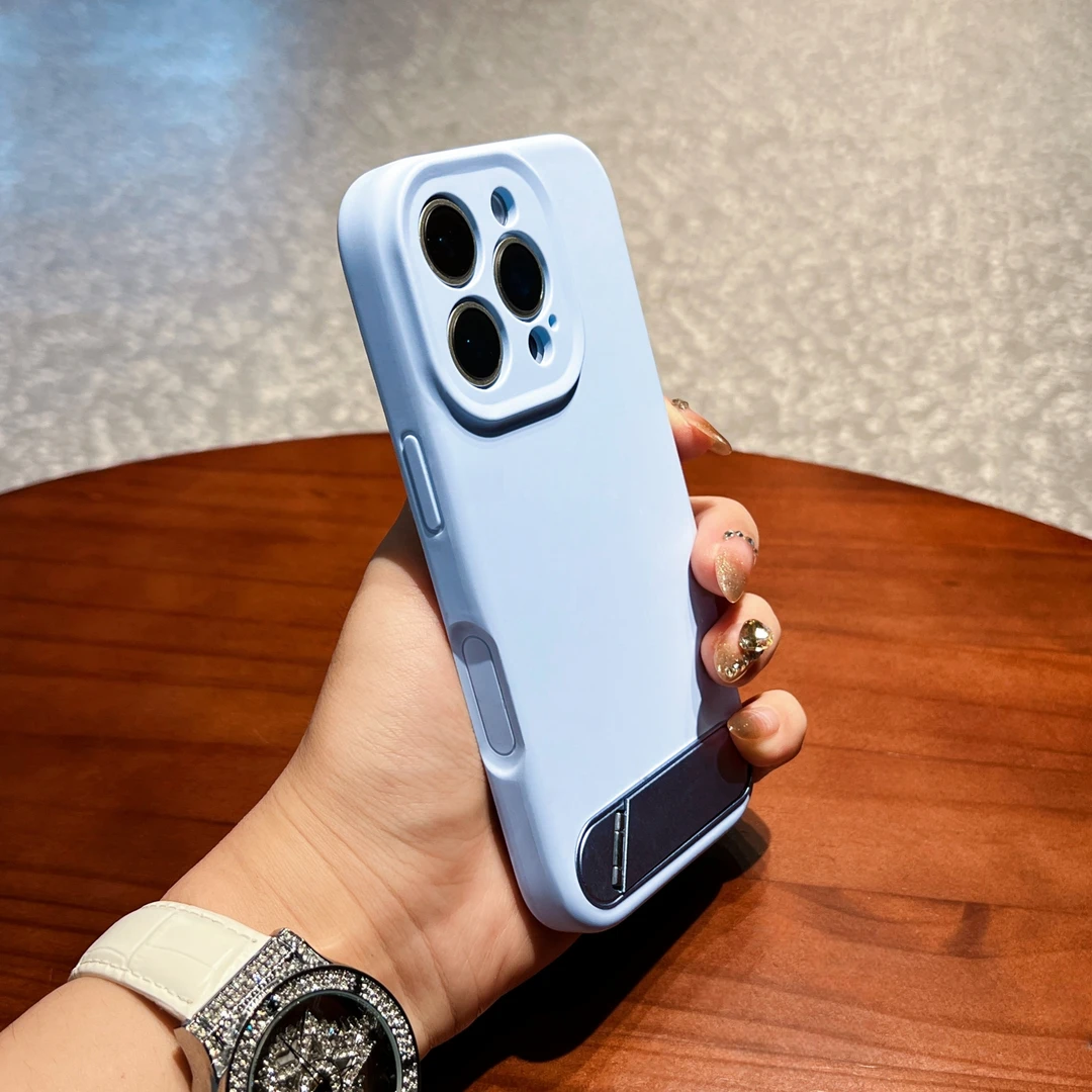 适用苹果16pro手机壳iPhone16液态硅胶16promax折叠支架镜头全包