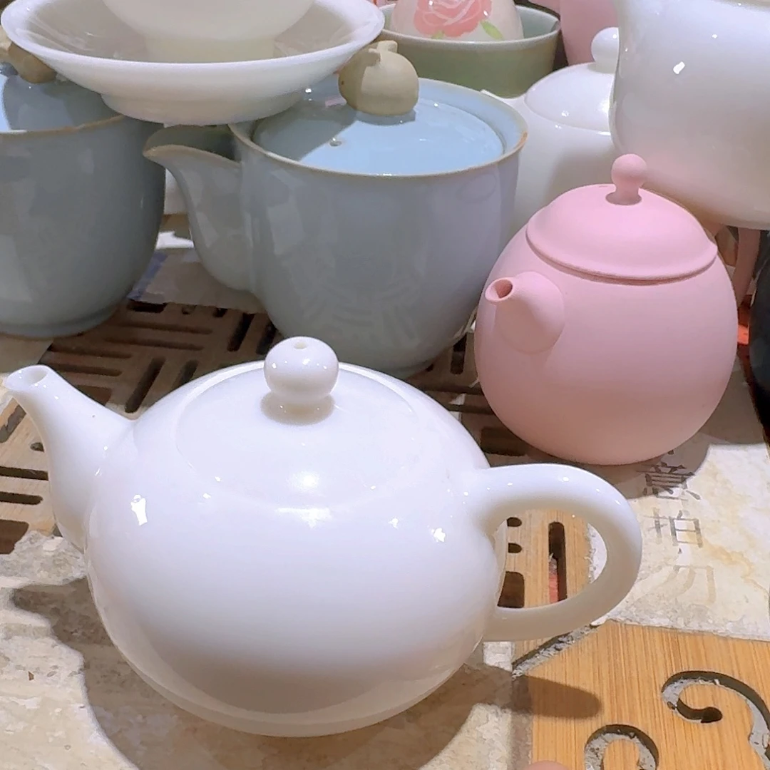 瑕疵茶具。介意勿拍