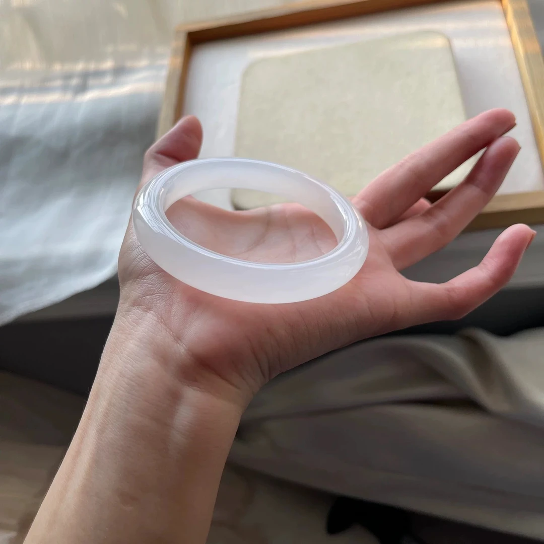 荔枝冻白月光玛瑙手镯正圈（圈口50-61自选）卡10mm+