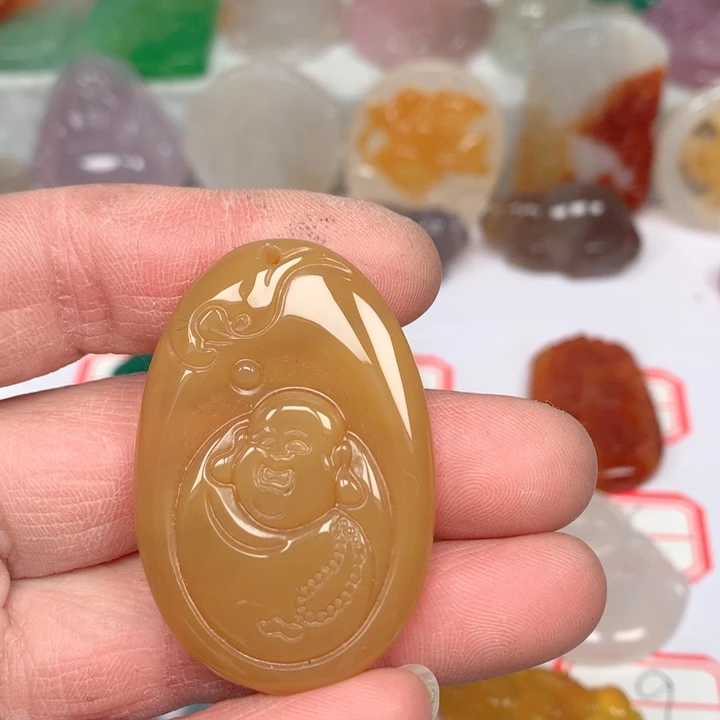 玛瑙/玉髓颈饰未镶嵌小**鱼