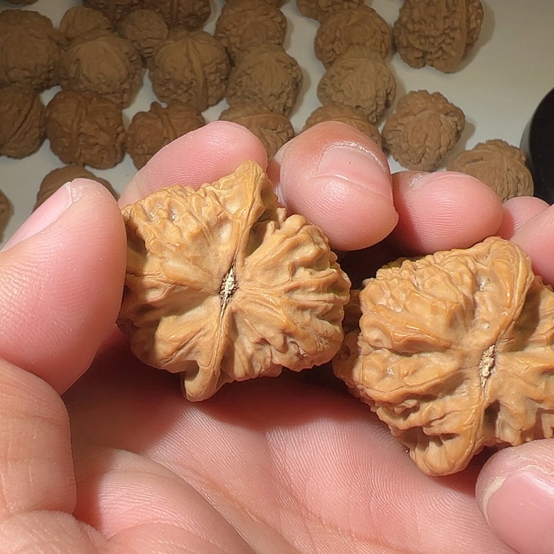 冰***涛吊坠猴头核桃文玩