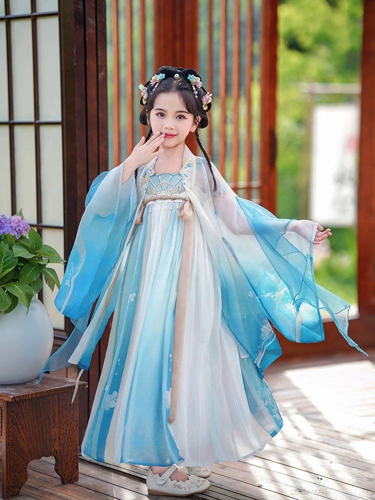 儿童汉服两件套大袖衫和连衣裙没有披帛