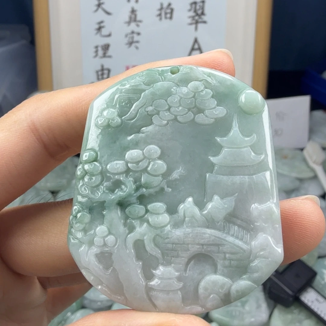 翡翠未镶嵌颈饰翡翠