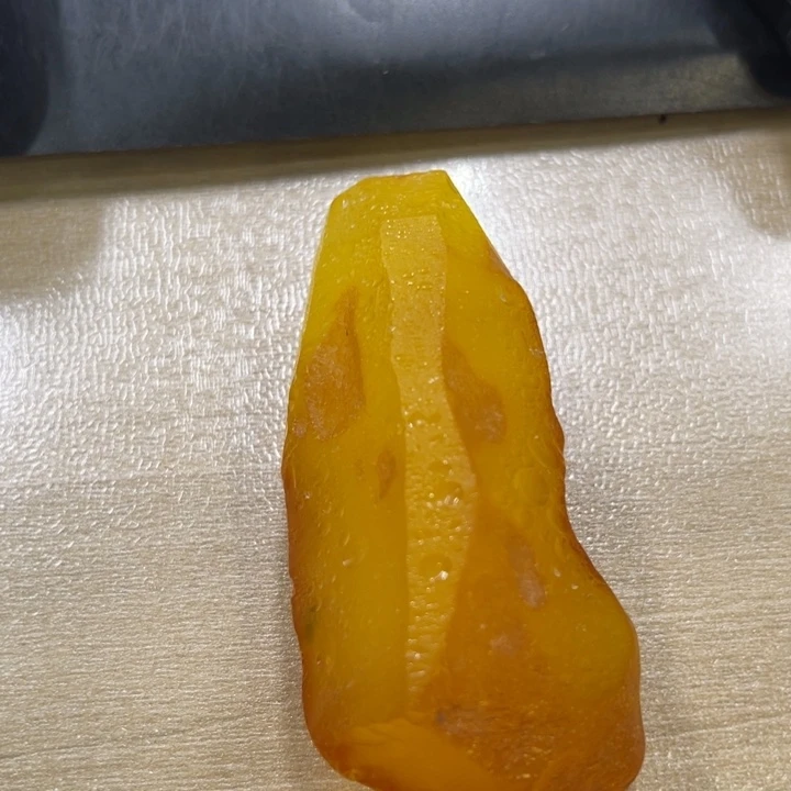 定制蜜蜡未镶嵌裸石