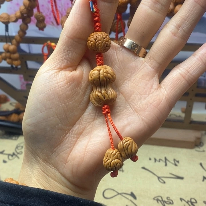 桃核吊坠龙纹桃枭