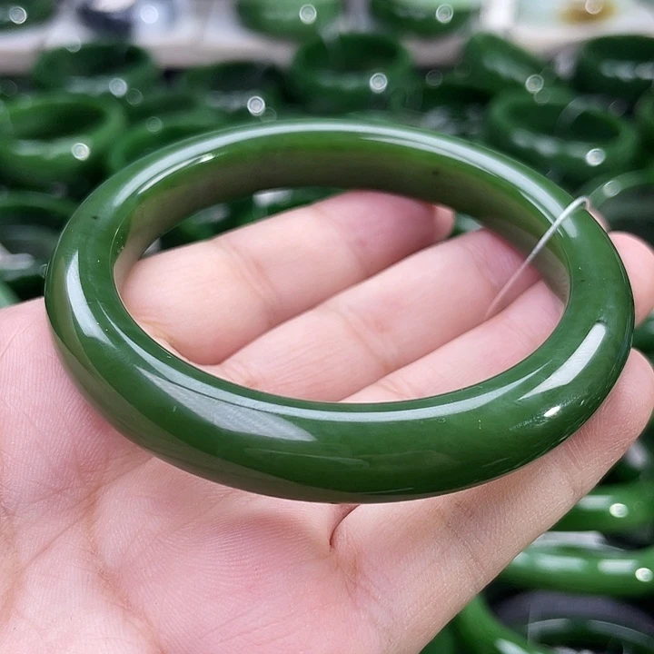 未镶嵌手镯和田玉（碧玉）