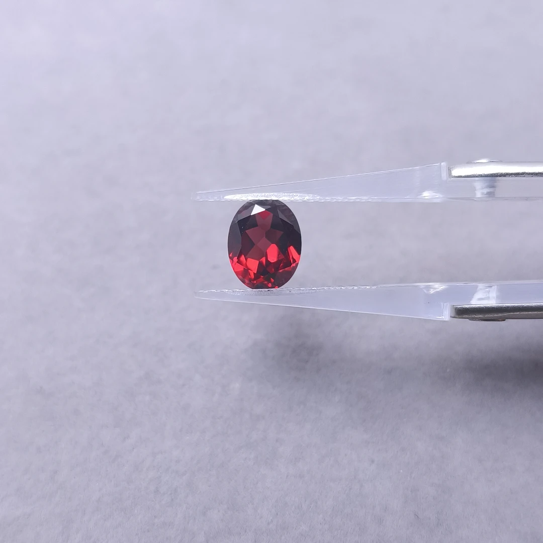 1031（00646400-1）/椭圆形石榴石-2.00ct