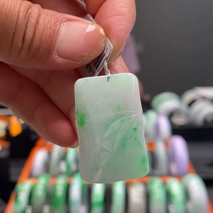 翡翠未镶嵌颈饰缅甸翡翠