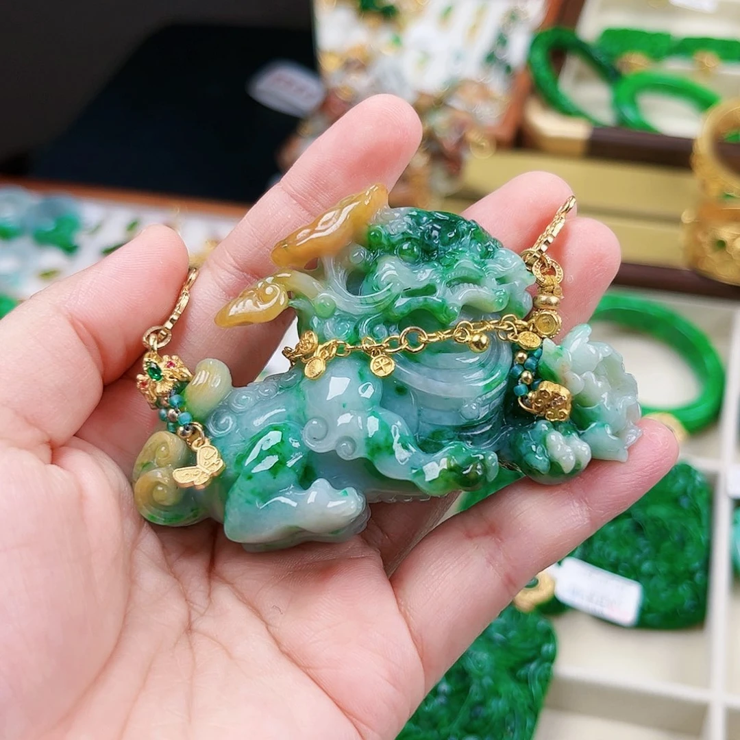 【闪购商品】吊坠(赠链)未镶嵌翡翠