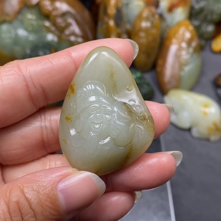 和田玉未镶嵌挂件