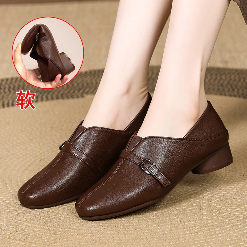 单鞋女秋季软底女鞋新款真皮妈妈鞋女鞋中年女士皮鞋平底女款鞋子