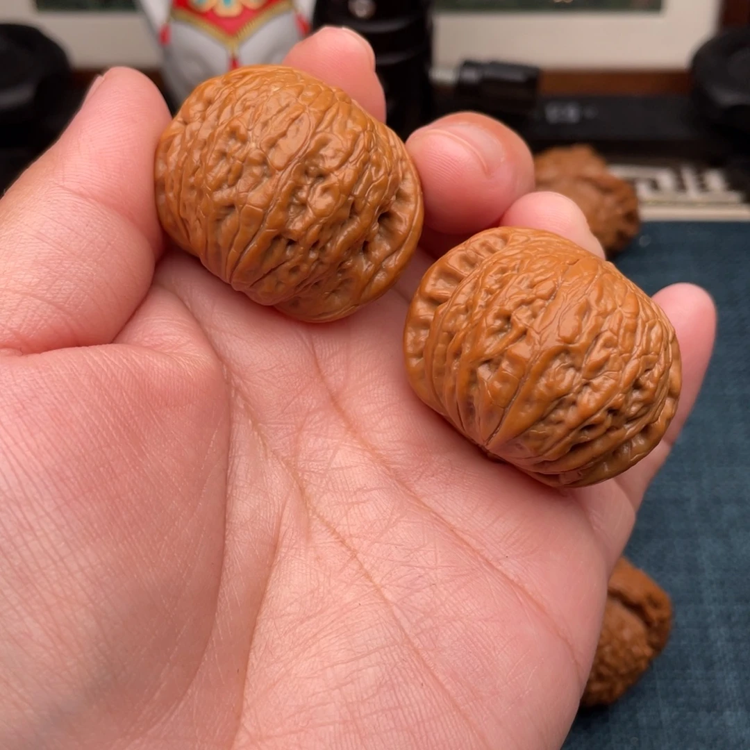 文玩核桃把件全品矮圆铁锤39