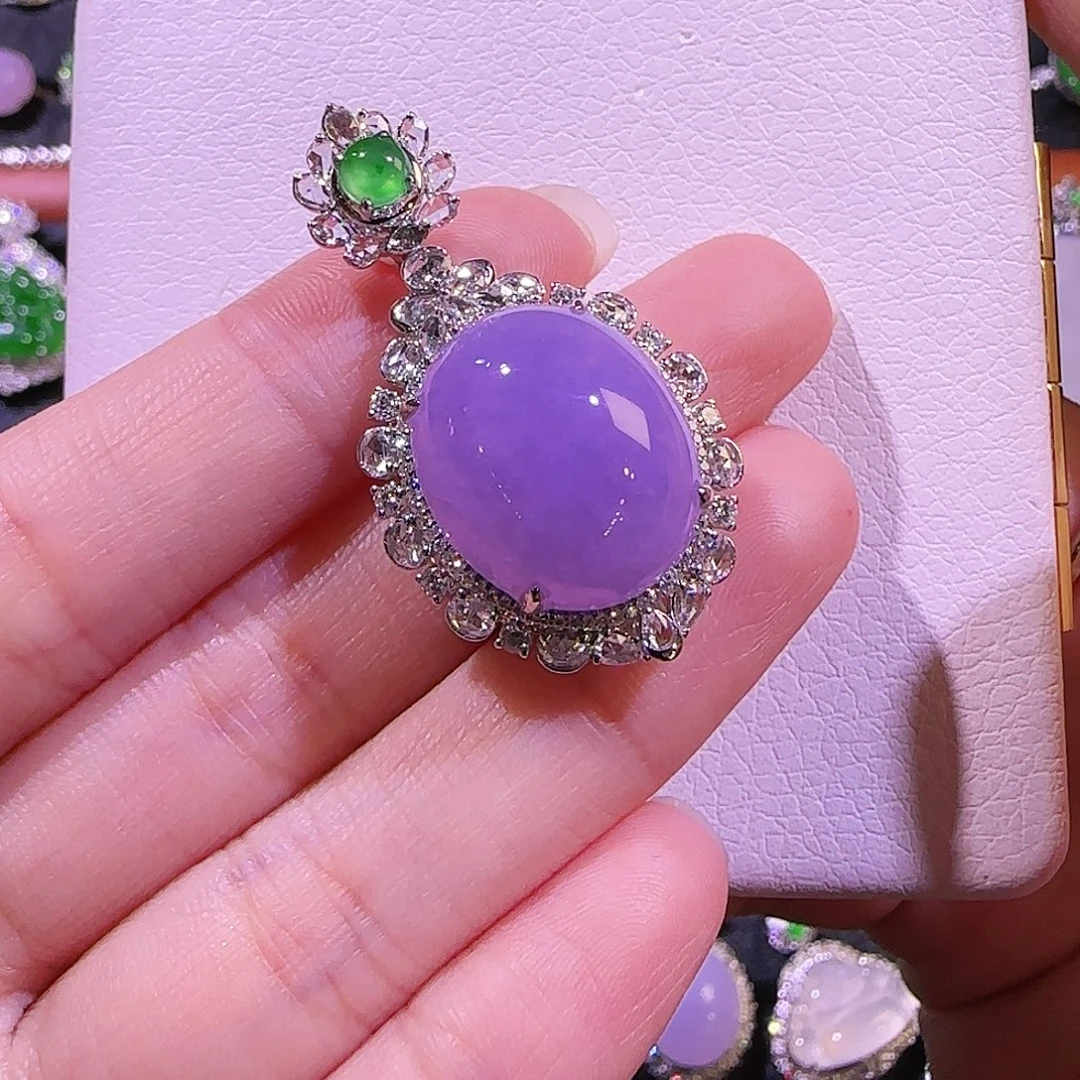 彼***开翡翠18K金镶嵌吊坠(不含链)