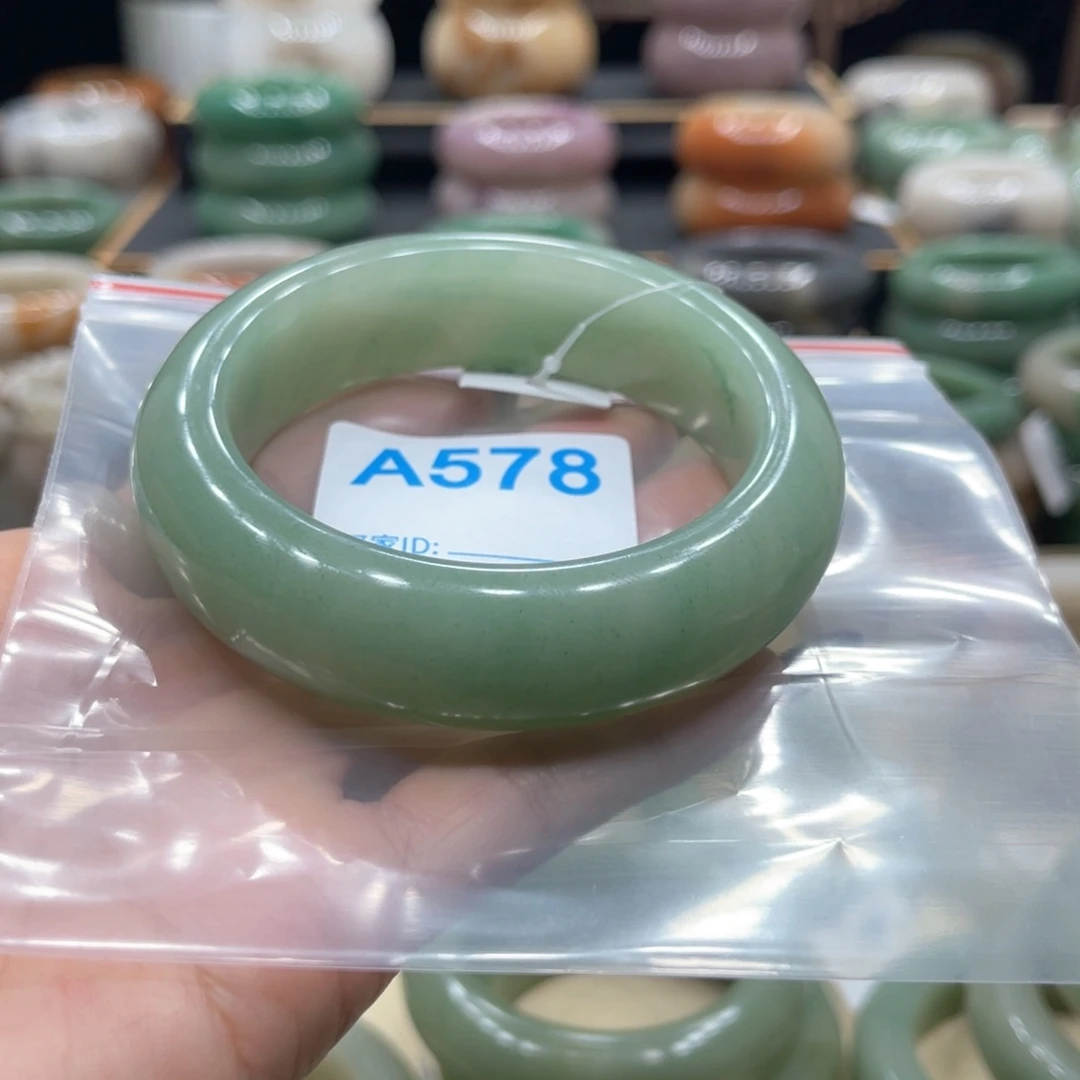 石英质玉手镯合金