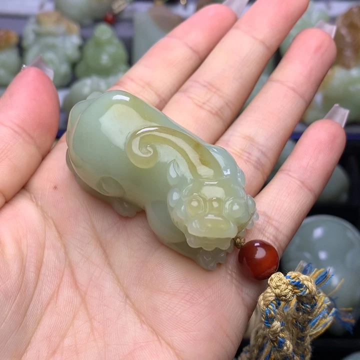 未镶嵌和田玉把件